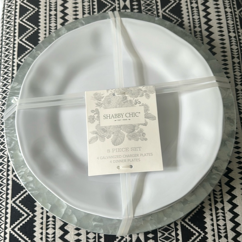 Shabby Chick Galvanized and Melamine plates silver / white dinner